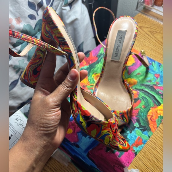 Steven Manden 4” heal size seven - Picture 7 of 8